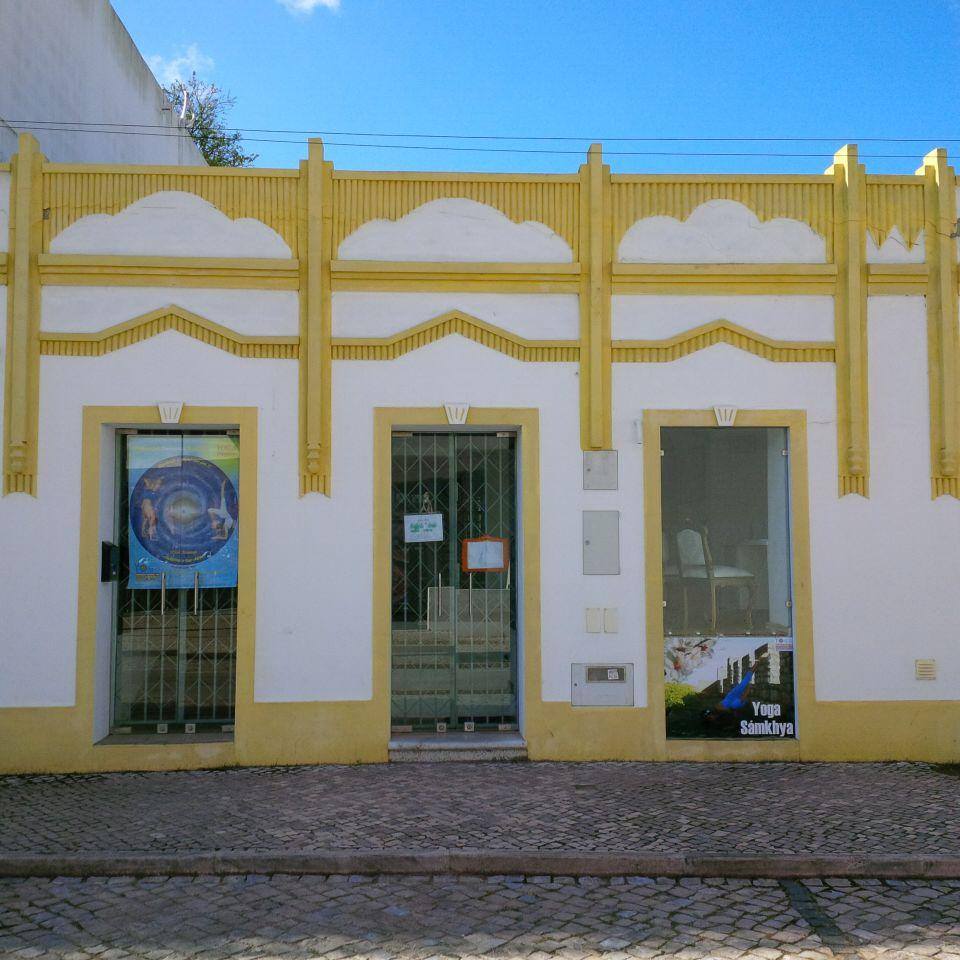 Ashrama Tavira - Associa��o do Yoga